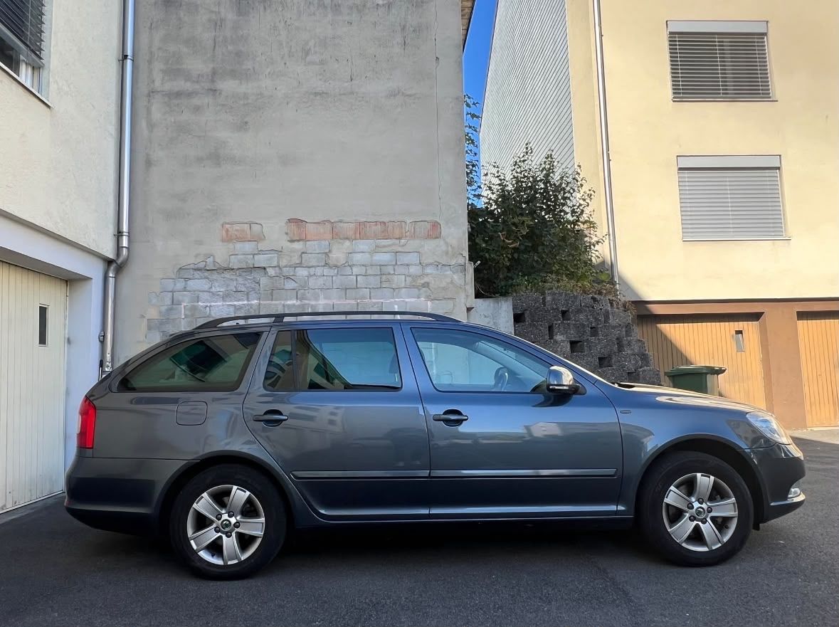 Skoda Octavia C 1.8 4x4 Stationswagen – Bild 2