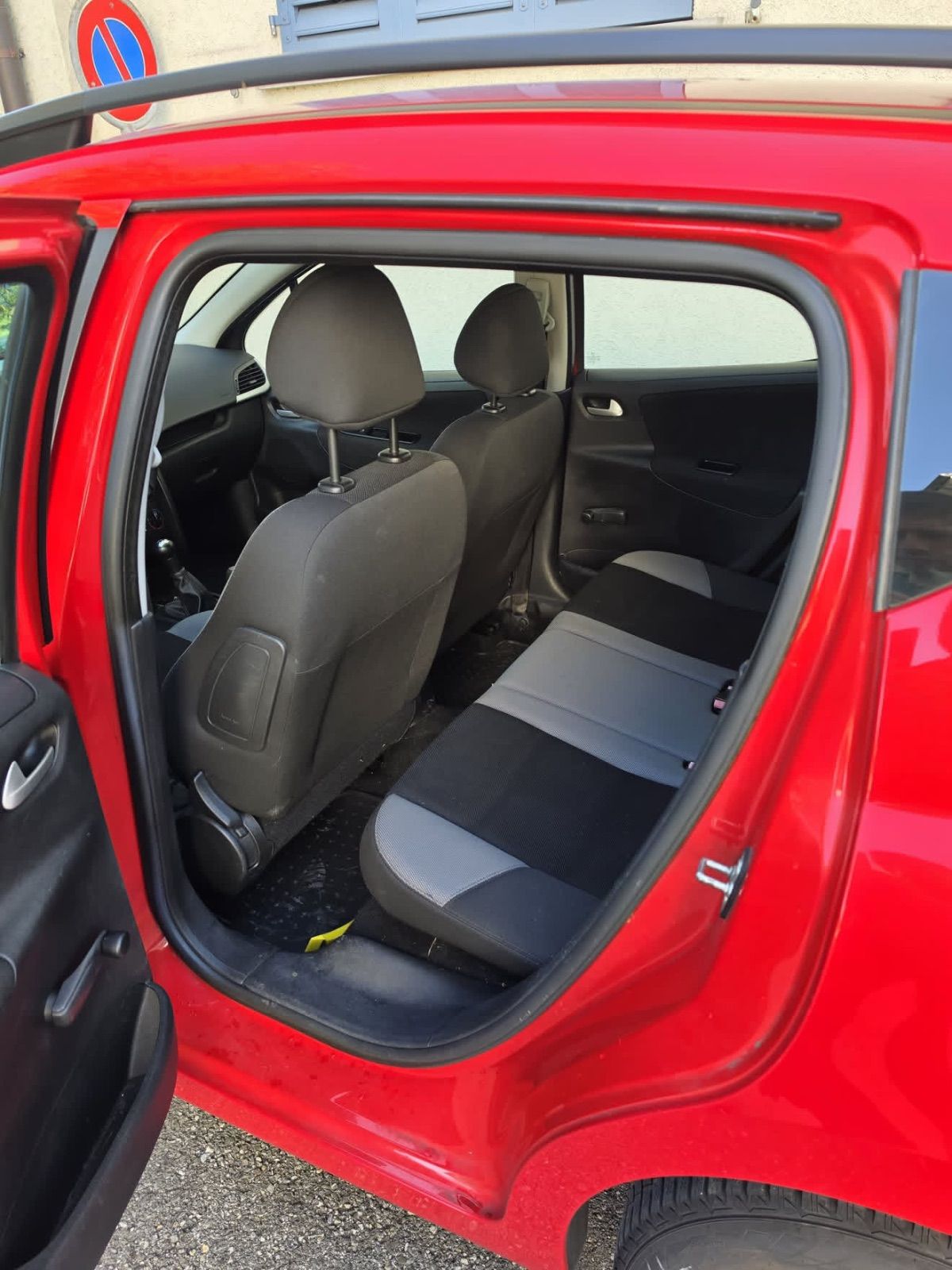 Peugeot 207 SW 1.6 HDi FAP 90 – Bild 8